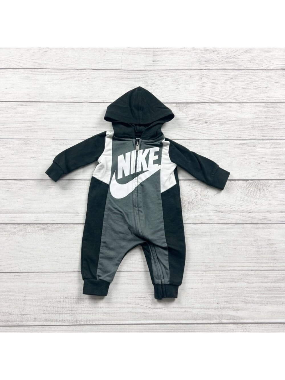 Nike Infant Hooded Full Zip Coverall Romper Black Gray Outfit 0-3 Months